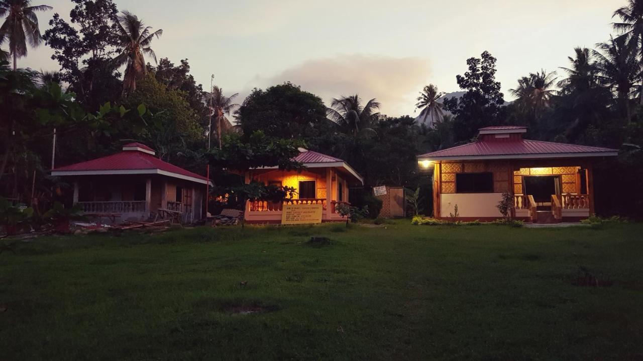 Paco'S Garden Home Stay Mambajao Kültér fotó