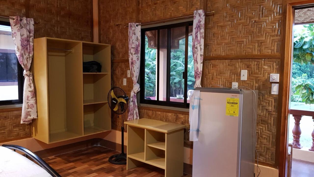 Paco'S Garden Home Stay Mambajao Kültér fotó
