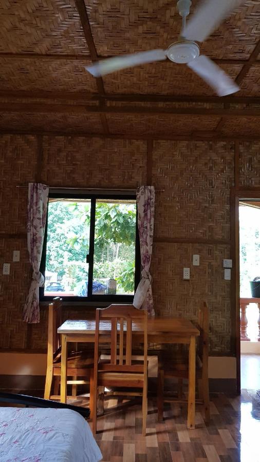Paco'S Garden Home Stay Mambajao Kültér fotó