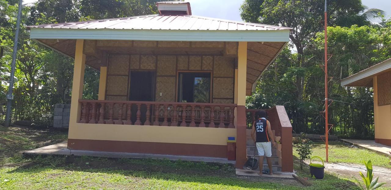 Paco'S Garden Home Stay Mambajao Kültér fotó