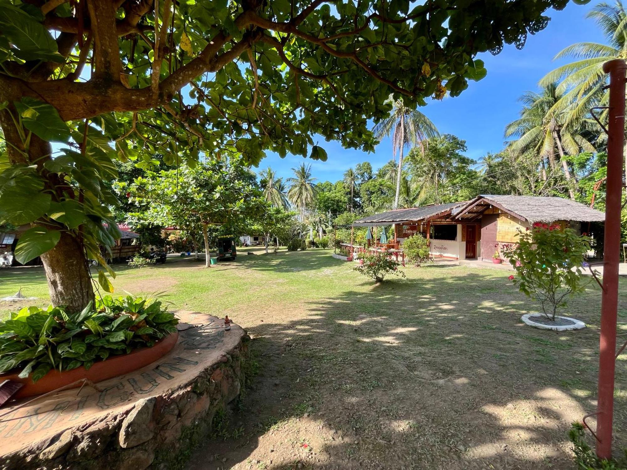 Paco'S Garden Home Stay Mambajao Kültér fotó